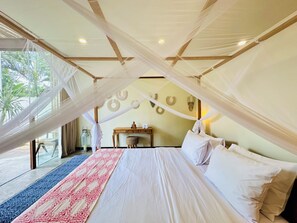 Villa Samudra, 4 Bedrooms, Garden View | In-room safe, desk, free WiFi - Samudra Damai Villas (Pecatu)