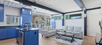 Indy Stadium Villas 711 L