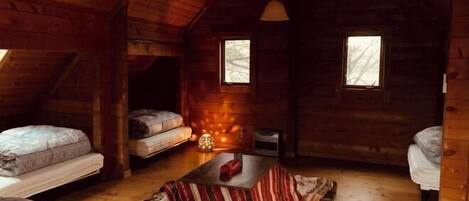 Bügeleisen/Bügelbrett, Babybetten