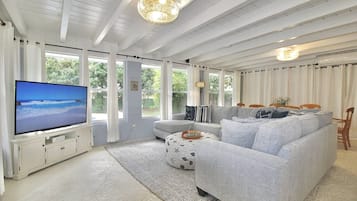 TV, fireplace, DVD player, stereo