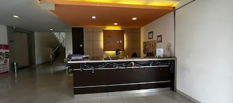 โอโย หมายเลข 94442 เจเบรส อินน์