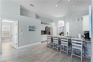 Fridge, microwave, oven, stovetop - Stay Where Magic Meets the Sunset – Disney in Minutes! (Kissimmee)