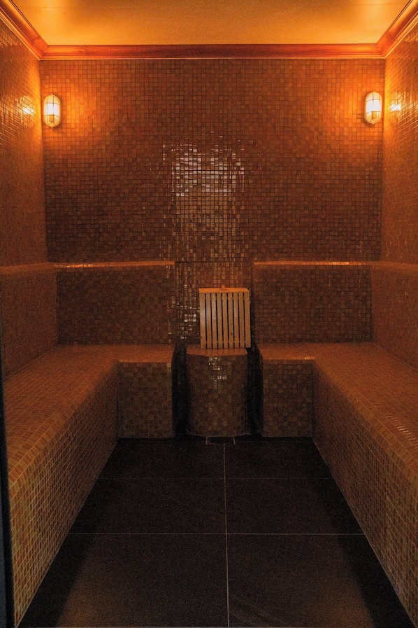 Sauna, Thai massages, massages