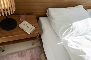 2 bedrooms, desk, travel cot, free WiFi