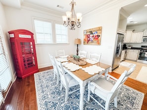 Dining - 3 Bed/2 Bath Townhome on Oxford Country Club, w/i 3 miles of the Square & Grove (Oxford)