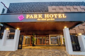 Interior - Treebo Premium Park Calicut (Kondotti)