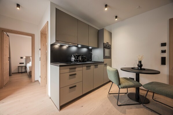 Classic Apartment, 2 Bedrooms | Dining - Gipfelgluck Classic (Kirchberg in Tirol)