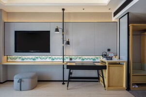 Cubrecamas y artículos del minibar gratis 