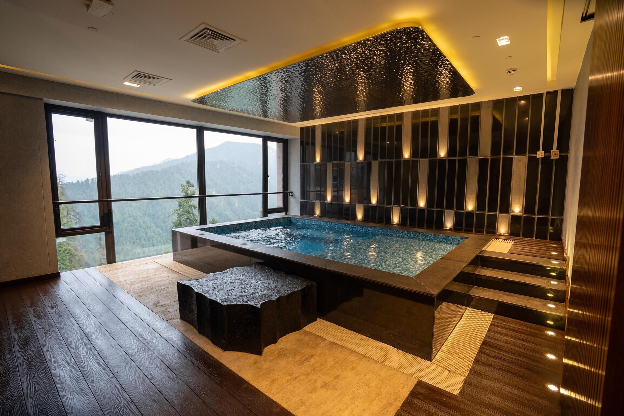 4 Star Hotels