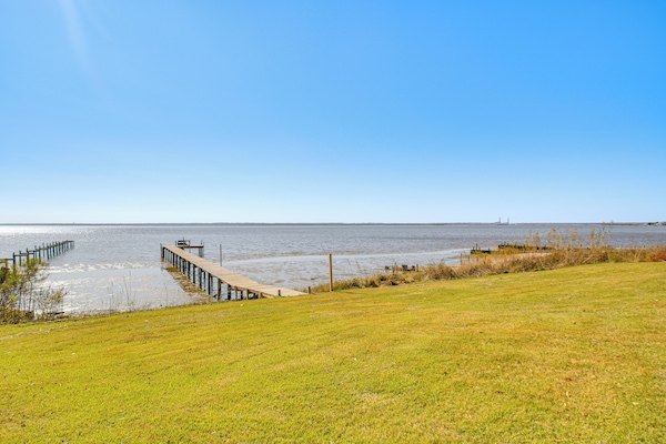 Pace Vacation Rental | 5BR | 3BA | 4 Steps to Enter | 2,900 Sq Ft
