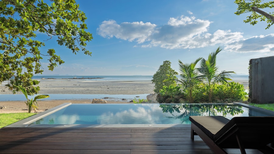 Vows Villa Beachfront