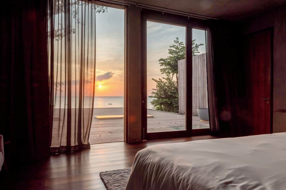 Vows Villa Beachfront