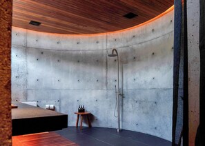 Premier Suite Oceanfront | Bathroom | Free toiletries, hair dryer, bathrobes, slippers - Vows Villa Beachfront (Koh Samui)