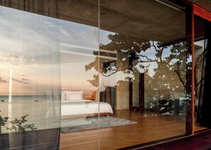 Panoramic Oceanfront Suite