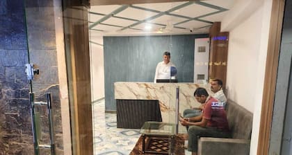 HOTEL MARUTI R