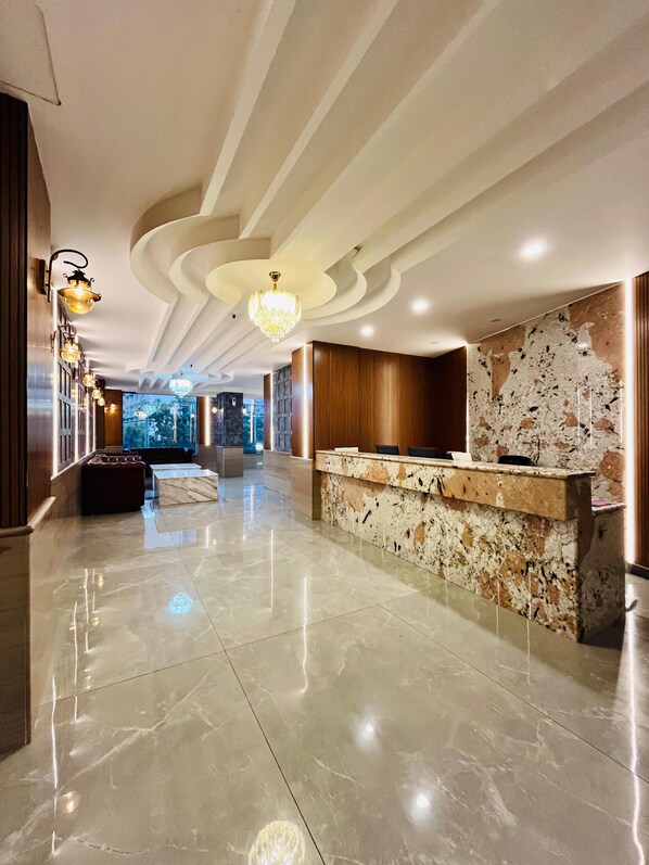 Reception - Richmond Inn and Suites (Udupi)