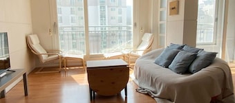 Large Apt. Awesome nature nearby, Pangyo