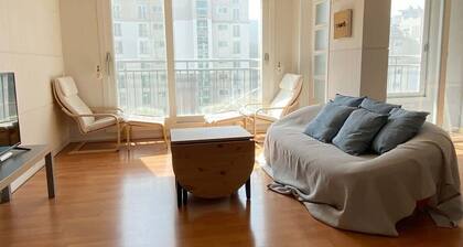 Large Apt. Awesome nature nearby, Pangyo