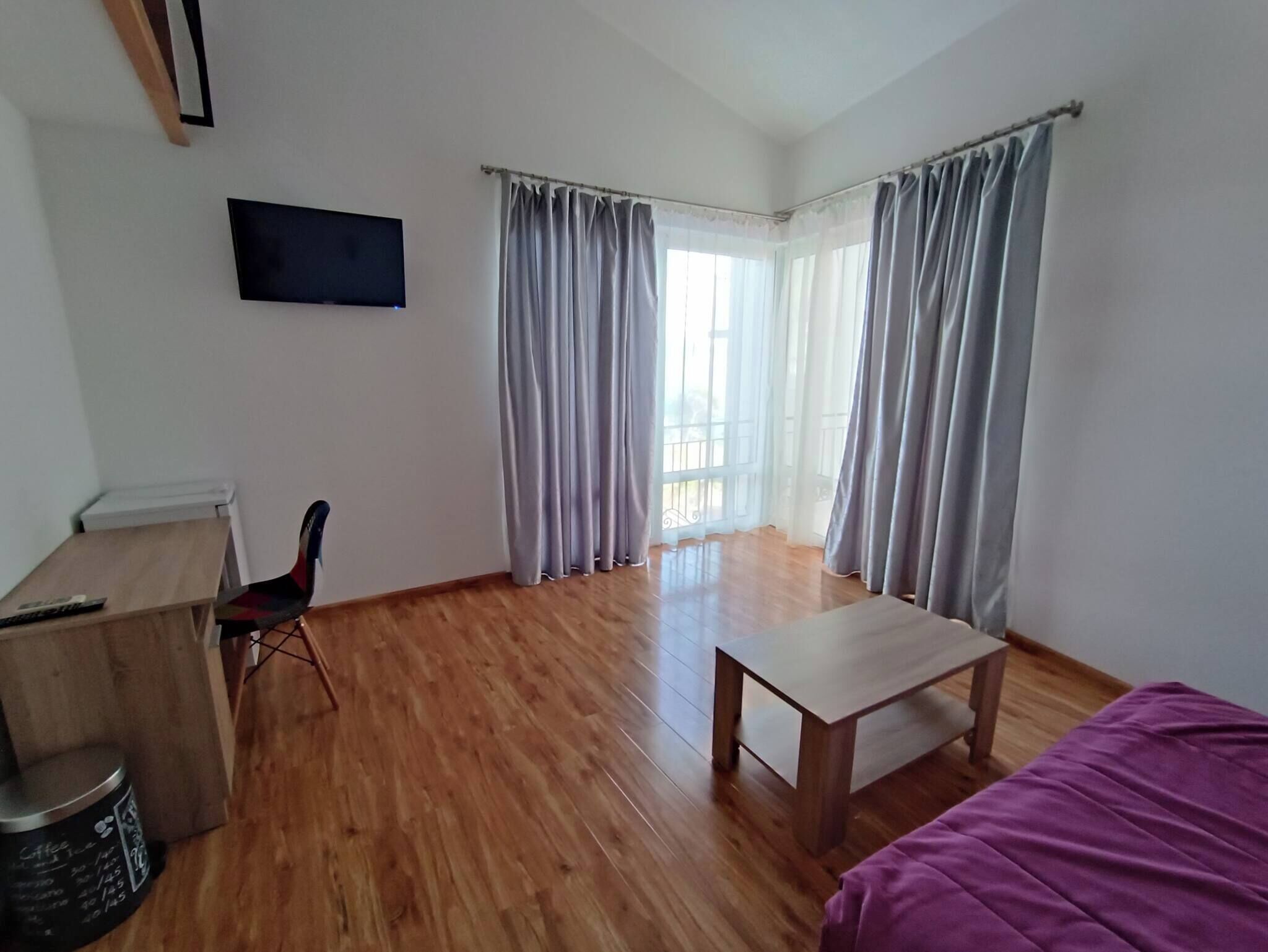 1 間睡房、熨斗/熨衫板、上網、床單