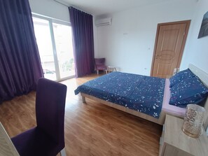 1 bedroom, iron/ironing board, Internet, bed sheets