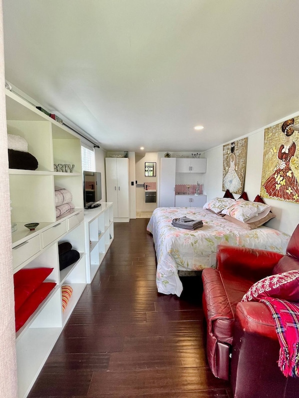 1 bedroom, in-room safe, WiFi