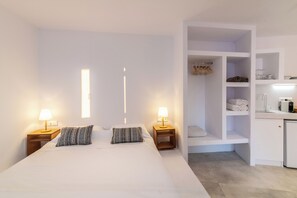 Espacio para trabajar con laptop y wifi gratis