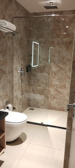 Deluxe Room | Bathroom | Free toiletries, towels - The Citi Residenci Hotel, Bidhannagar (Durgapur)