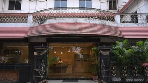 施設の正面
