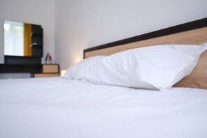 1 slaapkamer, een bureau, een strijkplank/strijkijzer, gratis wifi