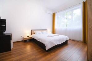 1 Schlafzimmer, Schreibtisch, Bügeleisen/Bügelbrett, kostenloses WLAN