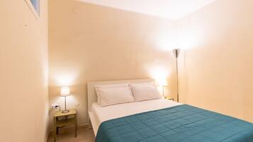 1 chambre, fer et planche Ă repasser, Wi-Fi, draps fournis