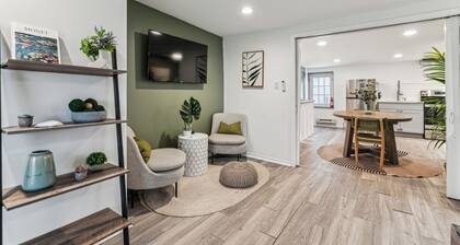 Romantic 1BD Suite with KING BED, Luxury Staycation
