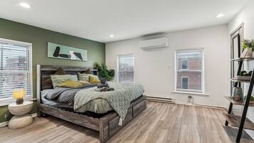 1 slaapkamer, een strijkplank/strijkijzer, wifi, beddengoed