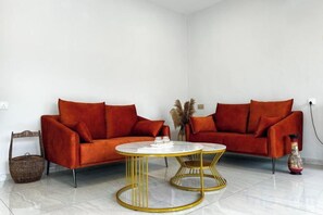 Unclassified image, 4 of 6, button - mana mana hotel • Melaka • (Melaka)