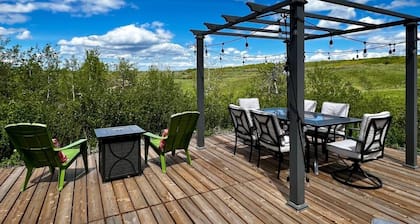 Payne Lake Wilderness Huts-Camper E3