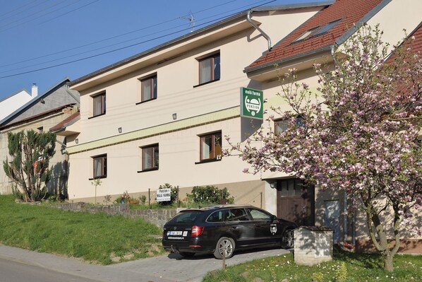 Exterior - Penzion mala farma  (Nemojany)