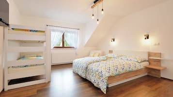 Habitación cuádruple familiar, vista al valle (1) | Wifi gratis