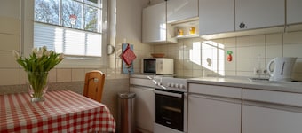 Holiday Home 'Ferienhaus Vogelnest' with Private Terrace, Private Garden and Wi-Fi