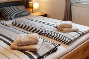 4 bedrooms, iron/ironing board, free WiFi, bed sheets