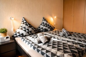 2 chambres, accès au Wi-Fi (inclus), literie fournie