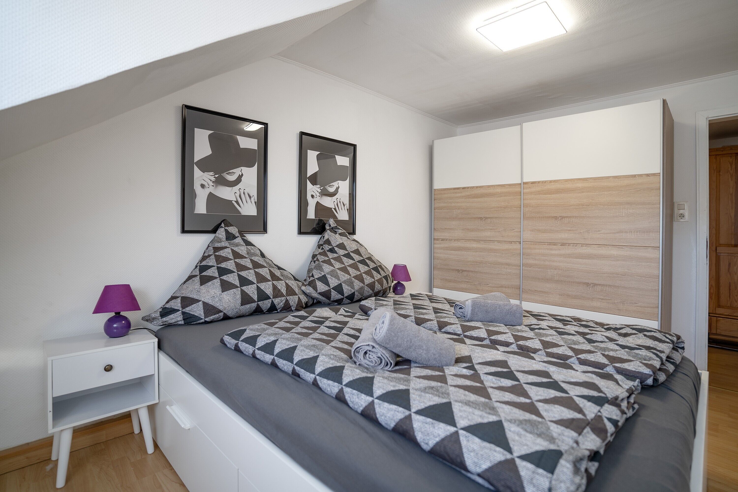 3 chambres, fer et planche à repasser, Wi-Fi gratuit, draps fournis