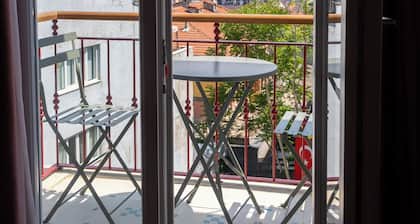 New Residence with Balcony & Stunning view in Galata