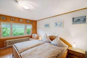 2 habitaciones, wifi gratis y ropa de cama 