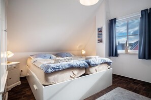 2 makuuhuonetta, silitysrauta/-lauta, ilmainen Wi-Fi, vuodevaatteet