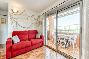 Smart TV - Family-Friendly Home in Agde (Agde)
