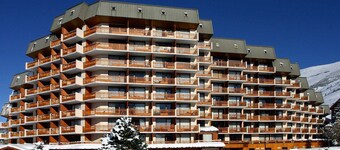 Apartment in Les Deux Alpes near Ski Area