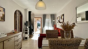 Télévision, cheminée