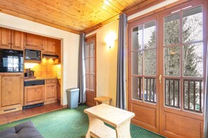 Smart TV - Stylish Apartment Near Slopes (Les Deux Alpes)