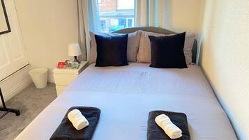 1 chambre, fer et planche à repasser, Wi-Fi, draps fournis