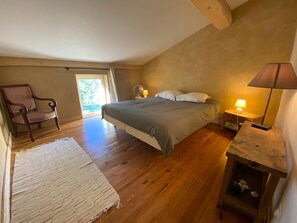 6 habitaciones, wifi y ropa de cama 